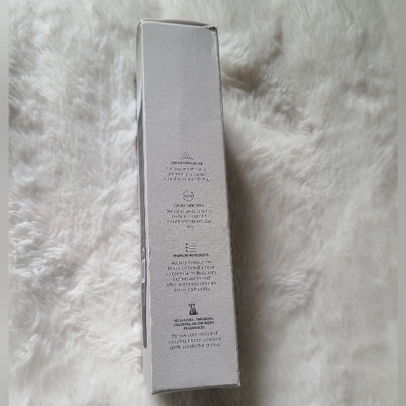 NIB Kosette Salt Body Scrub - Picture 2 of 5